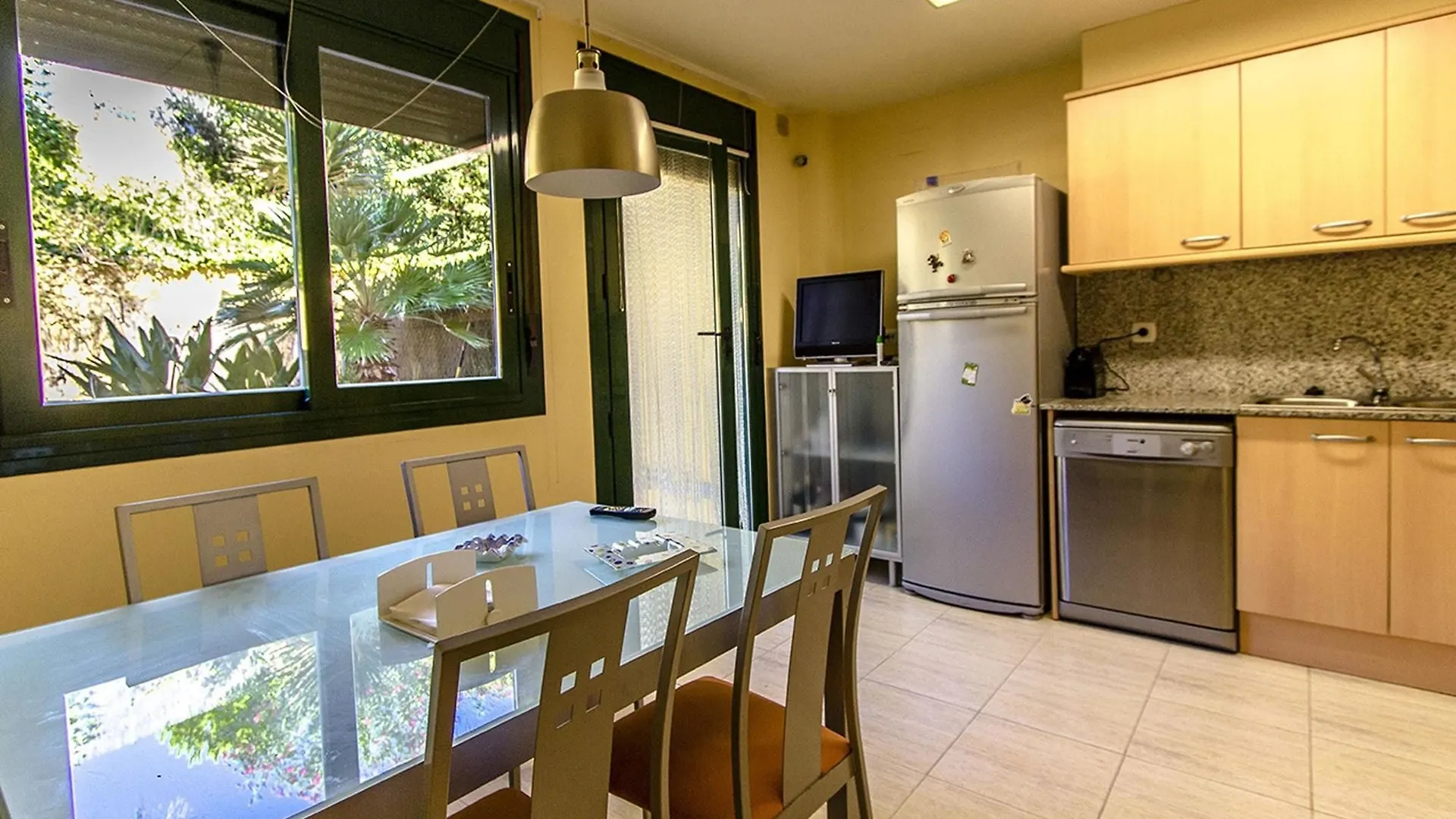 House With 3 Bedrooms In Tarragona, With Pool Access, Enclosed Garden Tarragone